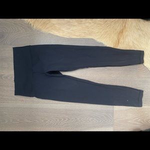 Lululemon Wunder Under Pants size 6